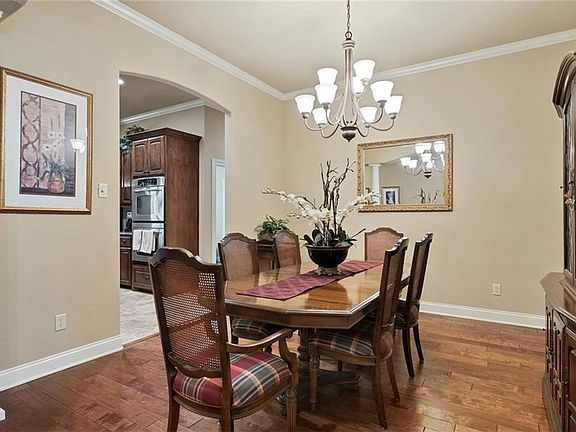 3rd image of 1333 Windstone Dr
