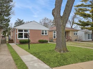826 Brown Ave, Evanston, IL 60202
