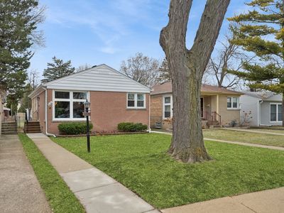826 Brown Ave, Evanston, IL, 60202