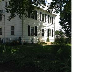 25 Friendship St, New London, CT 06320