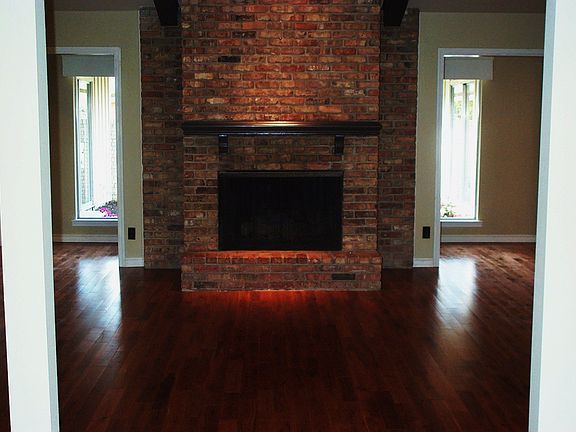 Family Room Fireplace & Wood Floors