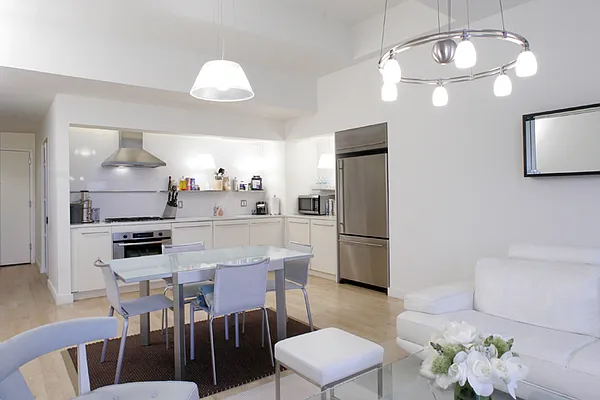 Rented by Upton Realty Group | media 7