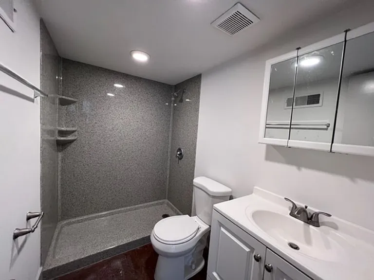 Anthony Street Condos — Photo 73