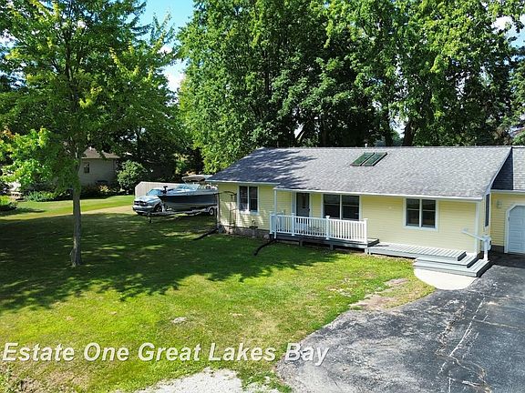 3rd image of 4426 S Nine Mile Rd