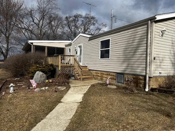 N5101 Lueck Ln, Princeton, WI 54968