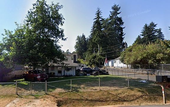 2nd image of 4607 S 164th St