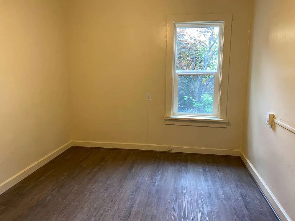 1 bed, 500 sqft, $950 — Photo 3