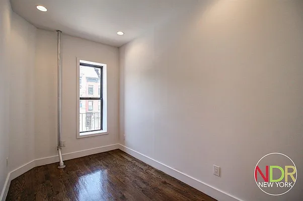 Rented by Next Door Realty NYC | media 24