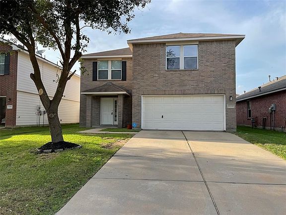 2nd image of 20810 Banyan Crest Ln
