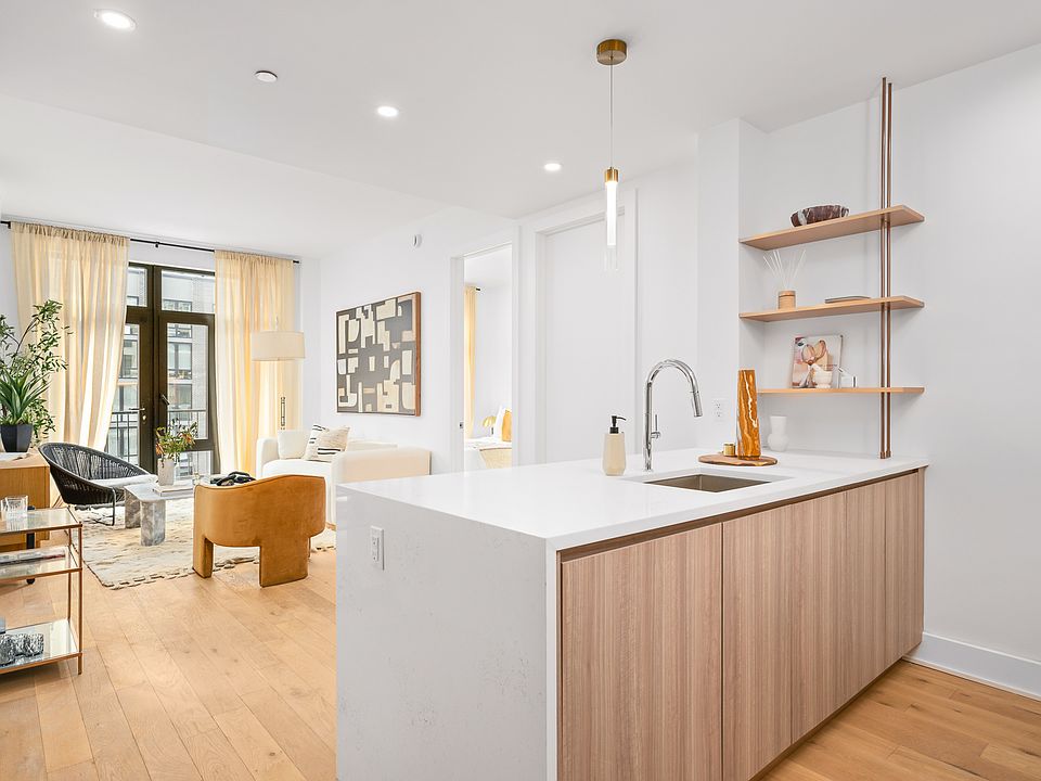 1st image of 2-24 26th Ave #433