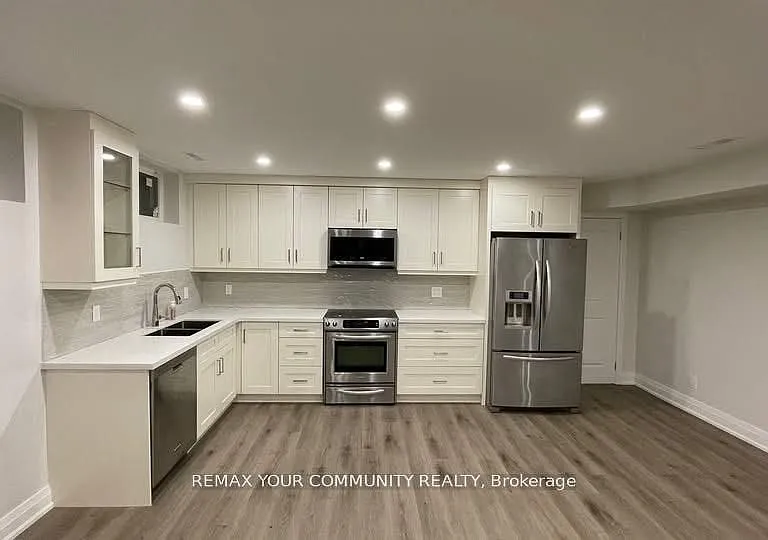 5 Raymore Dr #LOWER — Photo 3