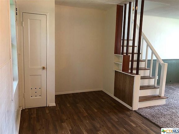 4th image of 1607 E Crestwood Dr