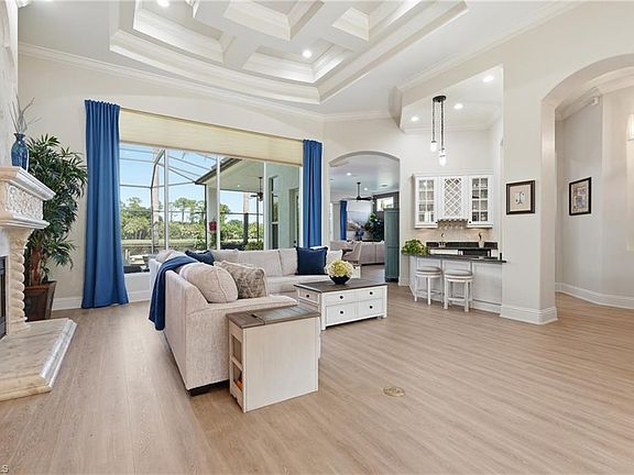 5th image of 28646 Via D Arezzo DR