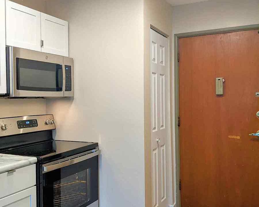 1st image of 2266 Duluth St N APT 106