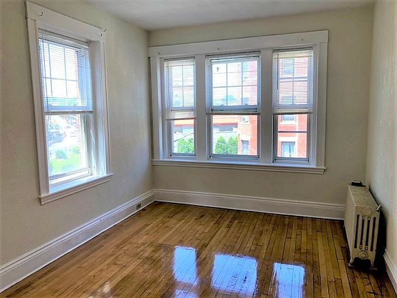 2nd image of 32 Reedsdale St APT 6