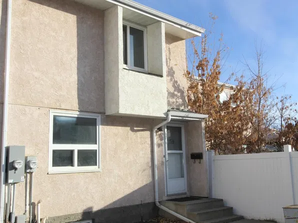 54 Lakewood Vlg NW, Edmonton, AB T6K 2B3