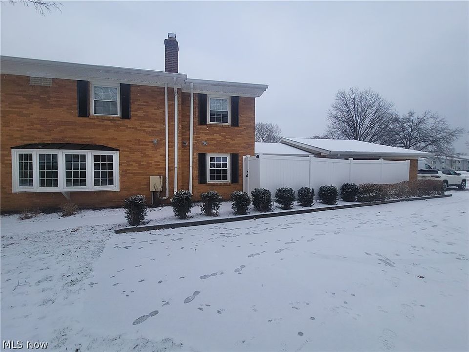 17 Meadowlawn Dr Mentor OH Zillow