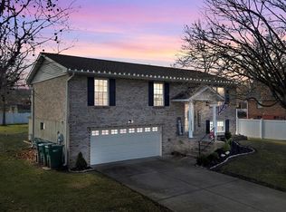 5832 Blackberry Dr, Imperial, MO 63052