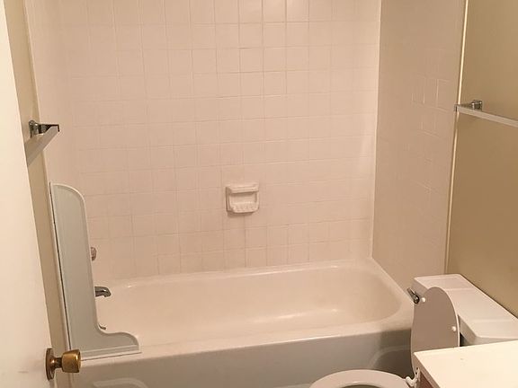 5th image of 1203 Shelby St APT 3