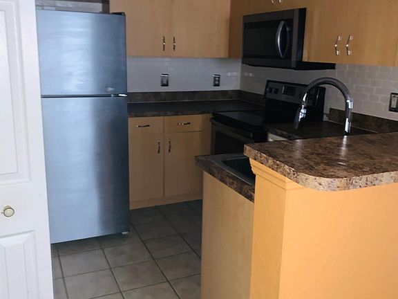 4th image of 22102 Indian Creek Dr