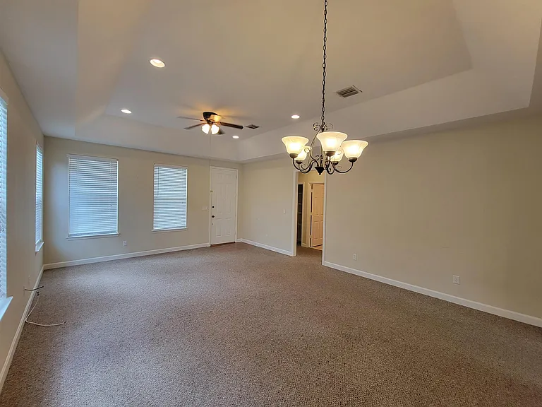 4247 Raleigh Way — Photo 3