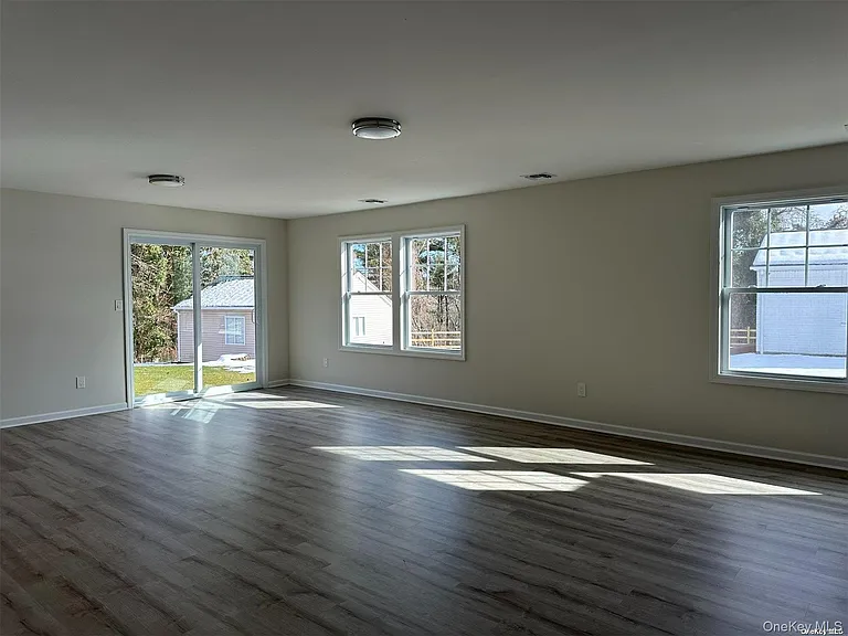 125 W Main St — Photo 28