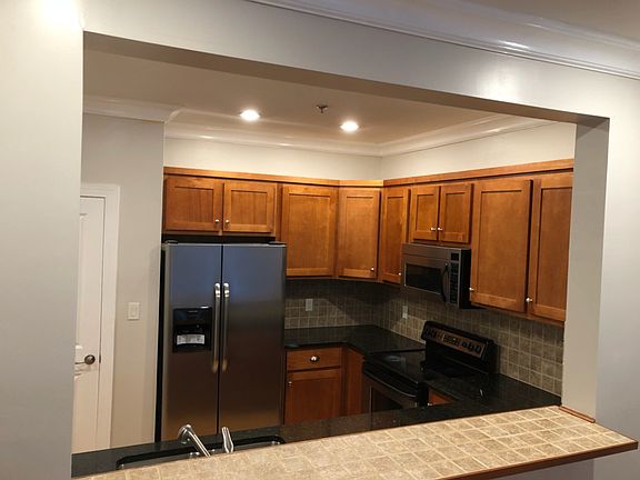 Tile bar & backsplash 