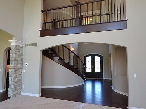 2nd image of 2440 Westbrooke Cir S