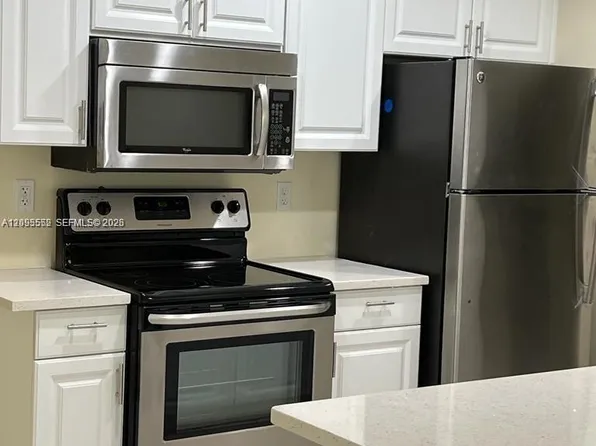 1315 Reflections Way #53-2, Miami, FL 33142