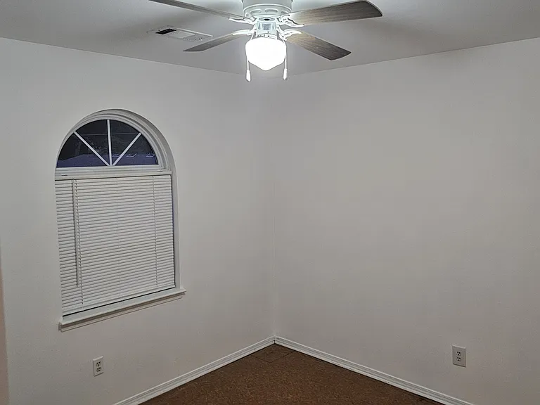 112 Winchester Point #C — Photo 7