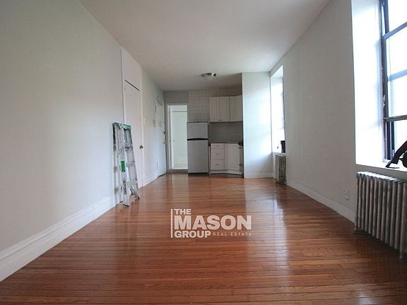 5th image of 341 E 90th St APT 12