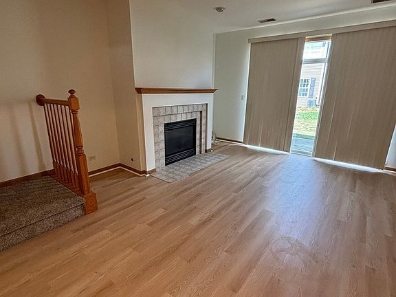 2nd image of 2422 Golf Ridge Cir
