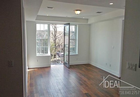 3rd image of 198 Mac Donough St