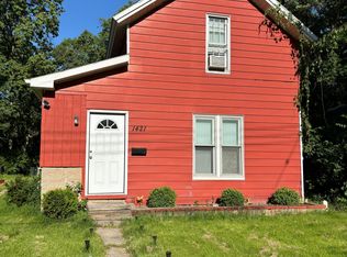 1421 Lyons Ave, Lansing, MI 48910