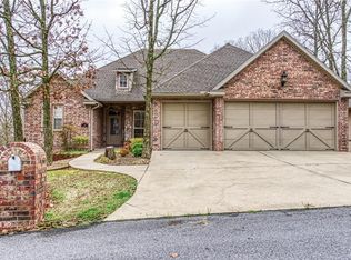 38 Sunderland Dr, Bella Vista, AR 72714