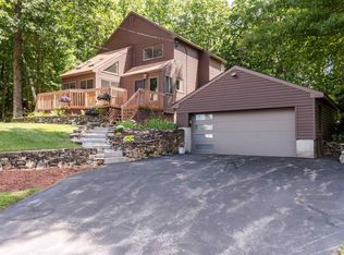 50 Westgate Xing, Nashua, NH 03062