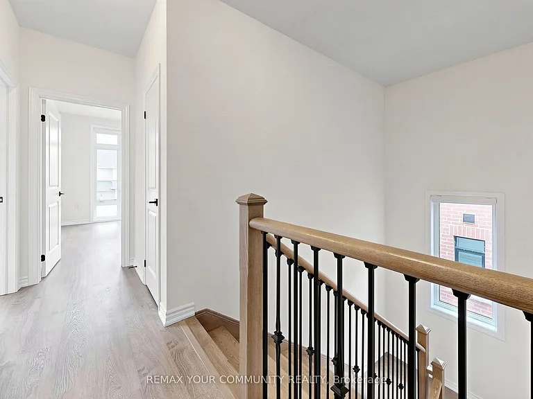 105 Halldorson Ave — Photo 20