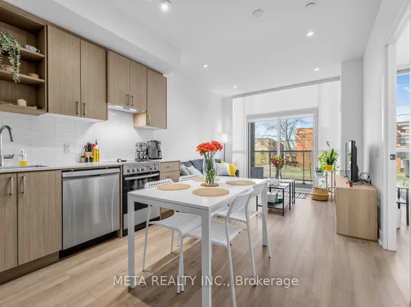 50 George Butchart Dr #108, Toronto, ON M3K 1Y2
