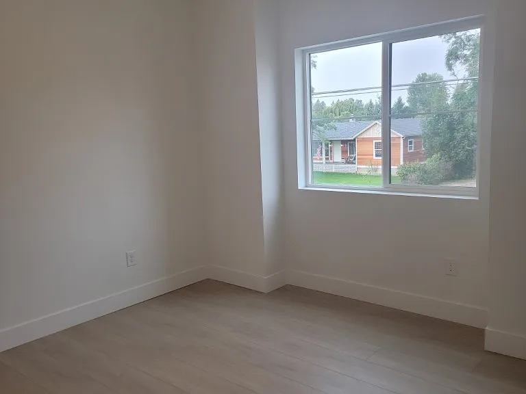 12110 N Freya St — Photo 19