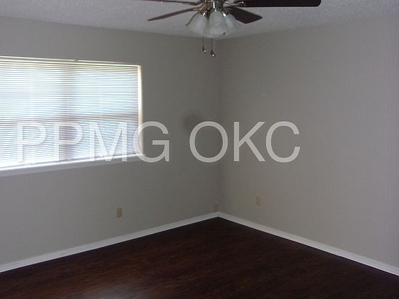 3rd image of 4008 Bismarc Dr