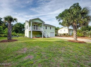 7215 Sound Dr, Emerald Isle, NC 28594