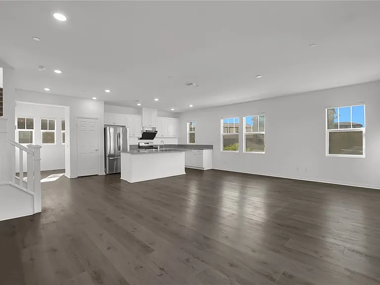 3994 E Catalina St — Photo 5