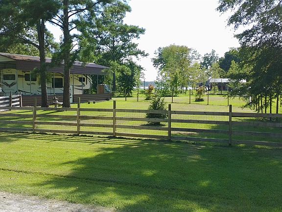 4th image of 166 County Road 1011