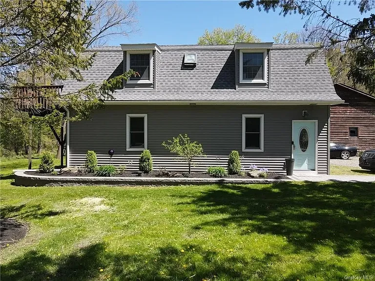 91 Horton Rd — Photo 1