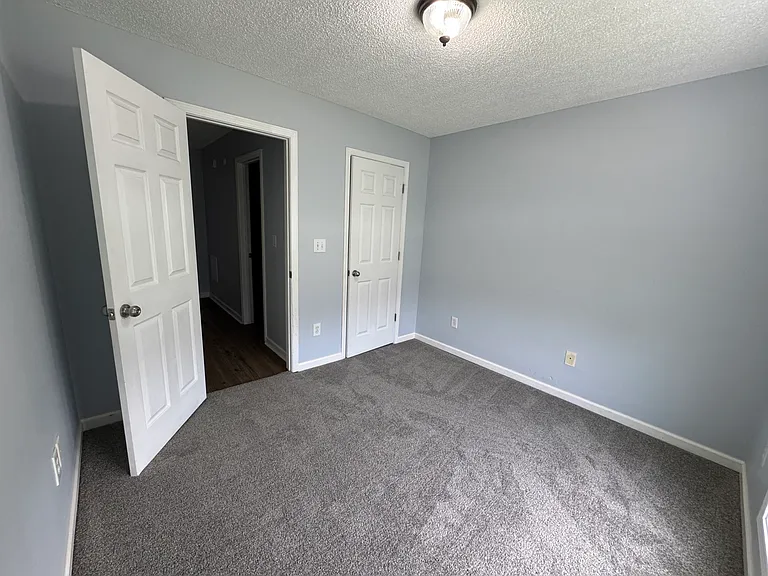 502 Dorothy Ct — Photo 13