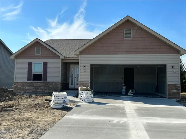 821 Topaz Ct, Mascoutah, IL 62258