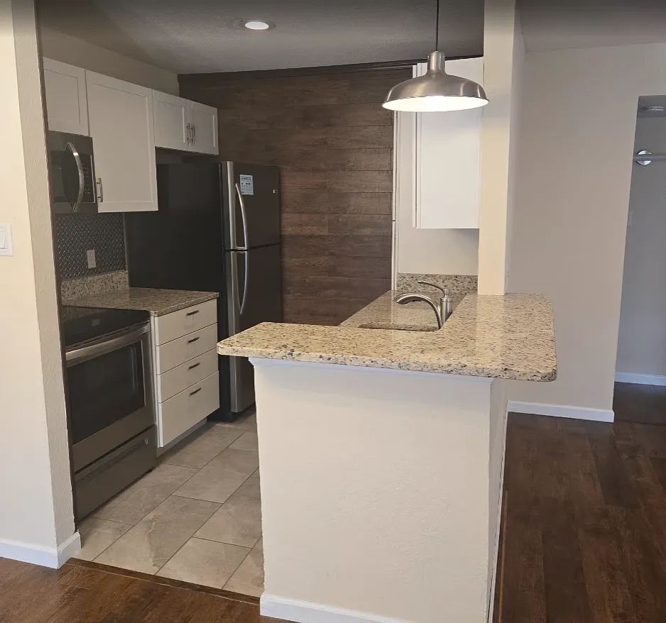 1 bed, 671 sqft, $1,100 — Photo 4