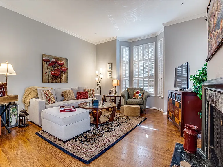4232 McKinney Ave #111 — Photo 4