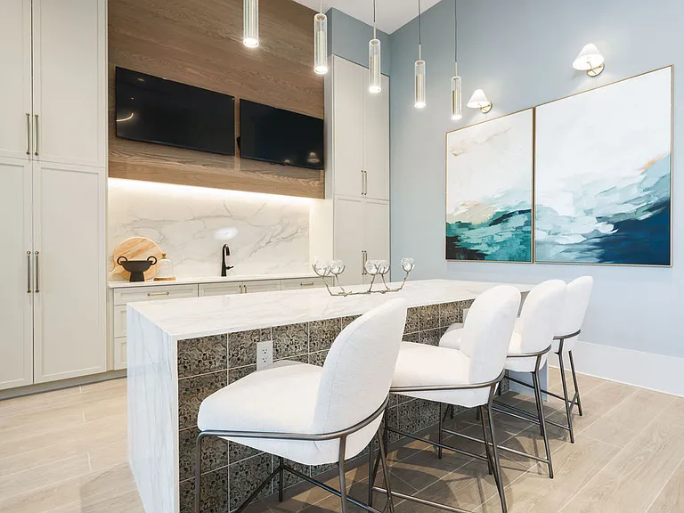 Miro Luxury Apartments — Photo 12