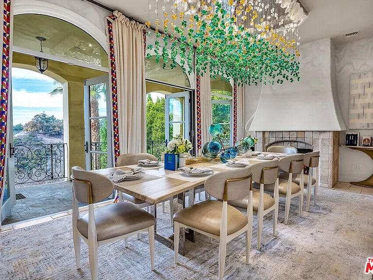 3110 Benedict Canyon Dr — Photo 17